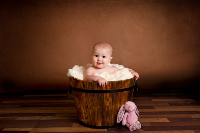 livy in brown bucket