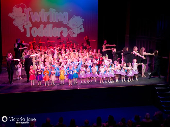 Twirling Toddlers Lets Groove Dance Show